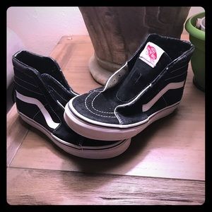 Vans black& whiteSk8- Hi